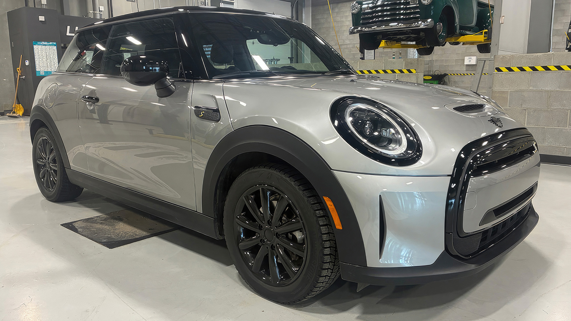 Owner's Mini SE For Sale